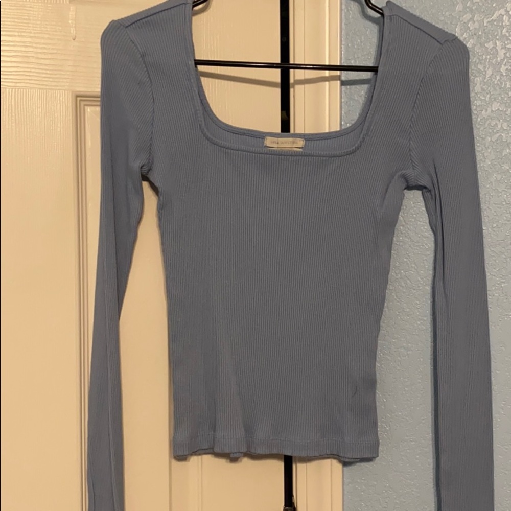 Blue crop top
